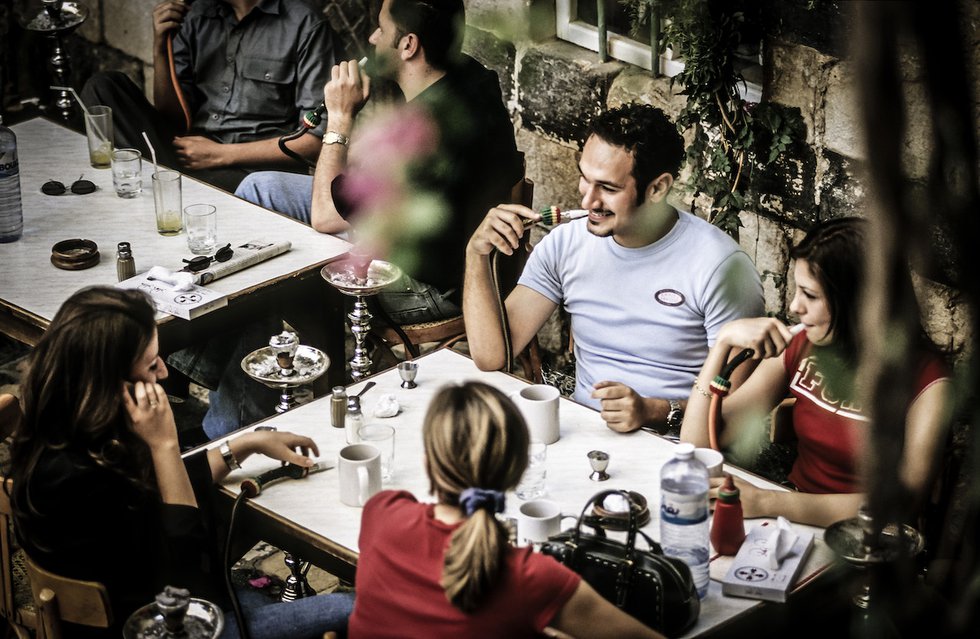 Syrien: Junge Leute im Restaurant, Damaskus