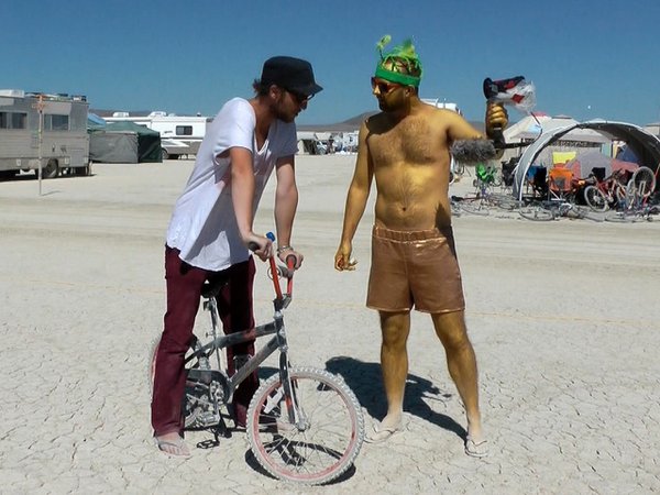 Fahrradtausch auf Burning Man